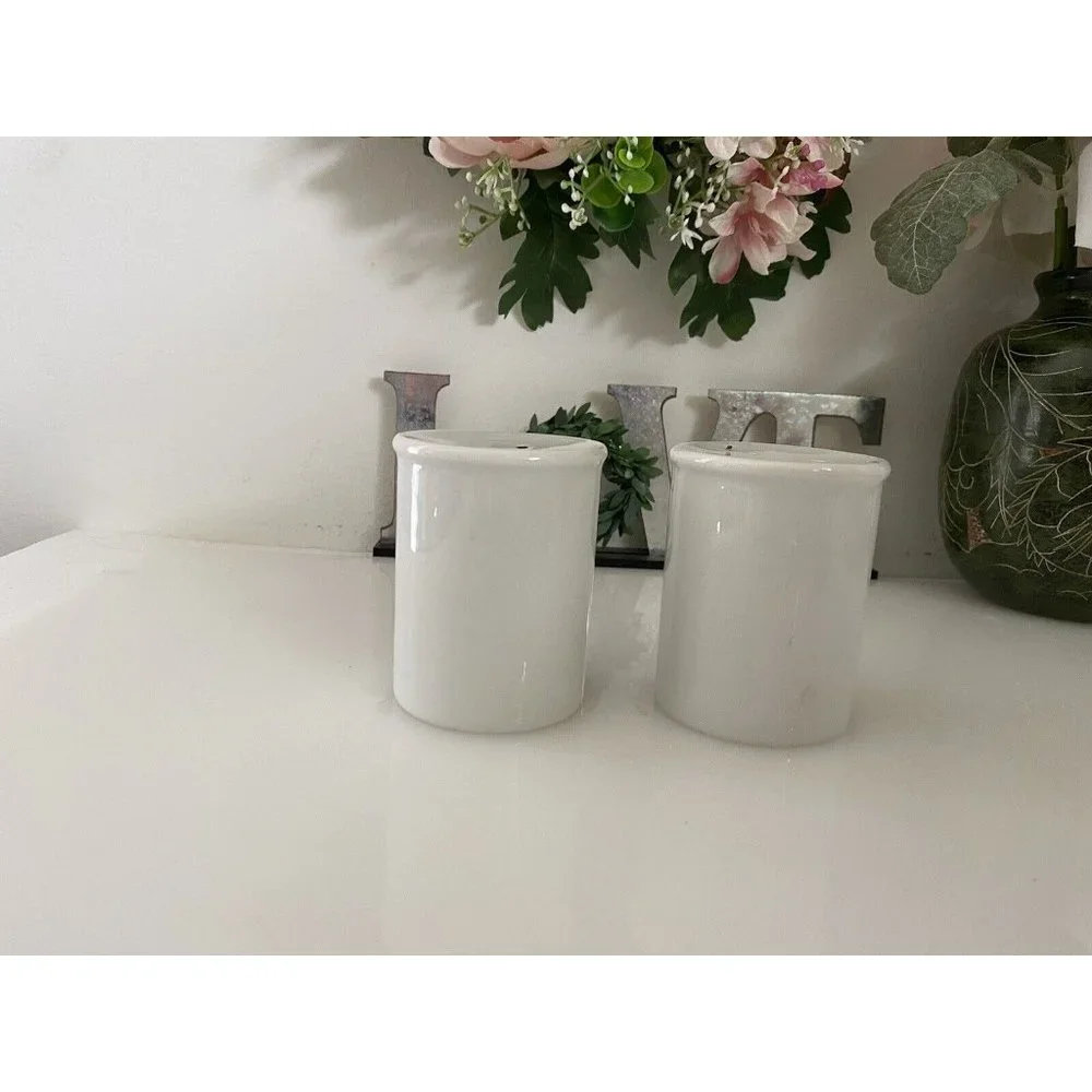 Takashi‎ Ceramic Salt and Pepper Shakers Orange Flowers